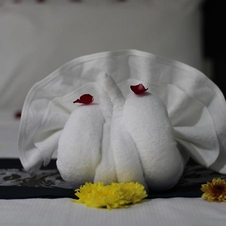 Chana Hotel Phuket Kültér fotó