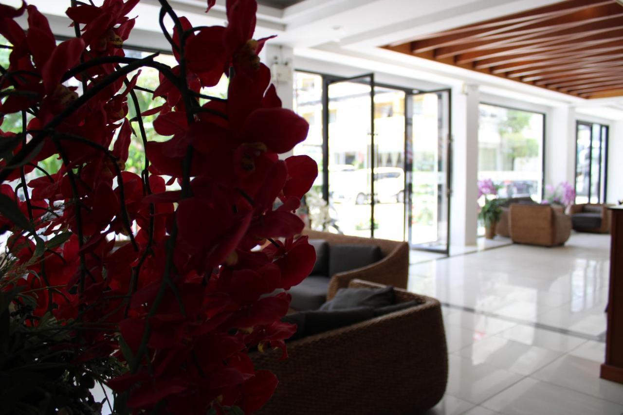 Chana Hotel Phuket Kültér fotó