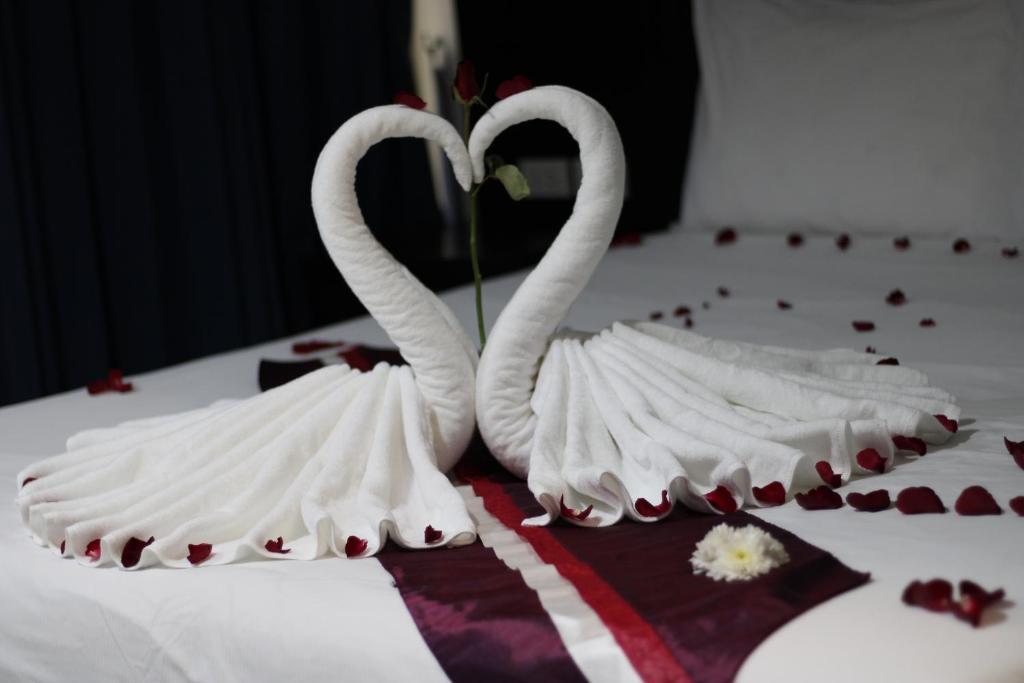 Chana Hotel Phuket Kültér fotó