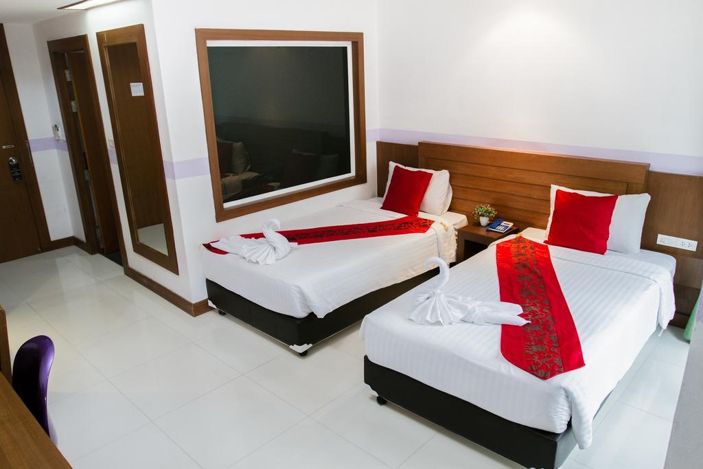 Chana Hotel Phuket Kültér fotó