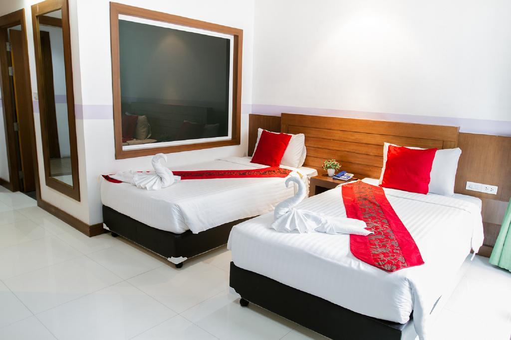 Chana Hotel Phuket Kültér fotó